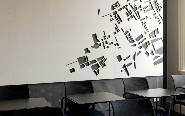 UCL_SIGNAGE_05